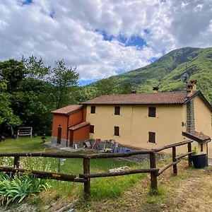  Casa vacanze La Casina Rossa Della Fornace Italia